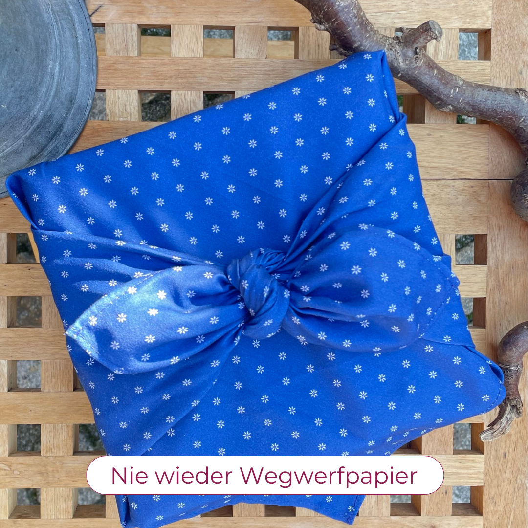 Furoshiki, Geschenkpapier Blaudruck, Geschenktuch Blaudruck, Blaudruckmuster, Furoshiki Tuch, nachhaltig Schenken, nachhaltige Geschenkverpackung, wiederverwendbare Geschenkverpackung, Furoshiki Bag