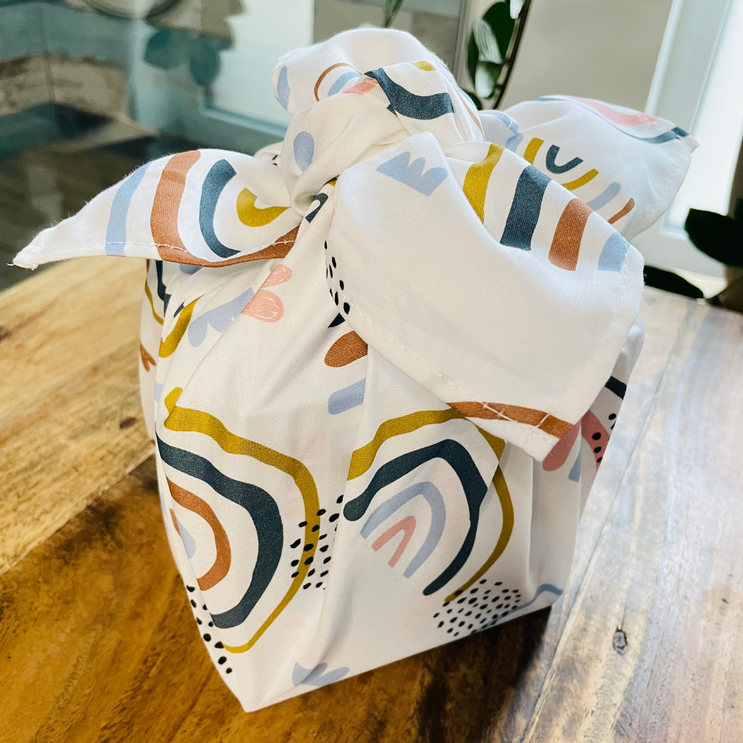 Furoshiki, Furoshiki Kindermotiv, nachhaltige Geschenkverpackung, Geschenpapier Kinder, nachhaltig schenken Kinder, Geschenkpapier Regenbogen, Furoshiki Kindermotive, Geschenkverpackung Kinder