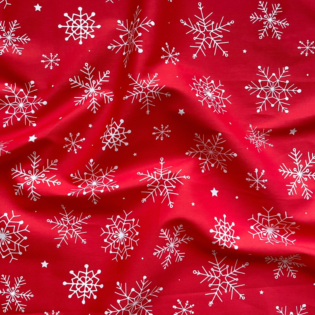 Furoshiki, Furoshiki Weihnachten rot, Christmas gift wrap, Geschenkverpackung aus Stoff, Schneeflocken, Furoshiki Set, Furoshiki rot mit Schneeflocken, nachhaltige Geschenkverpackung, zero waste schenken, wiederverwendbares Geschenkpapier