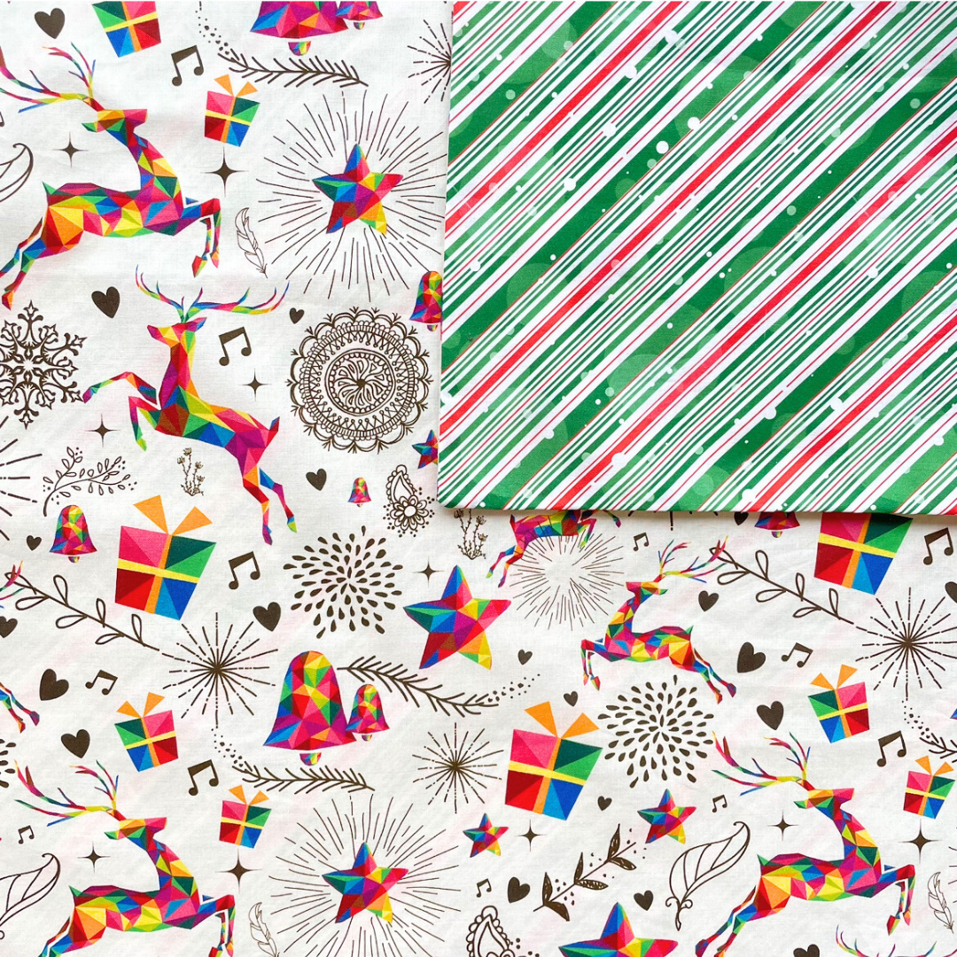 Furoshiki, Furoshiki doppelseitig Weihnachten, Christmas gift wrap, Geschenkverpackung aus Stoff, Furoshiki mit Rentiere, Geschenke, Glocken und Sterne, und auf der Rückseite elegant gestreift mit grün, weiß und rot, nachhaltige Geschenkverpackung, zero waste schenken, wiederverwendbares Geschenkpapier, Furoshiki Set Weihnachten